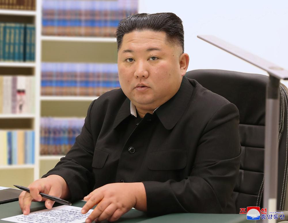  القائد الأعلى كيم جونغ وون يرد على برقية الرئيس ب