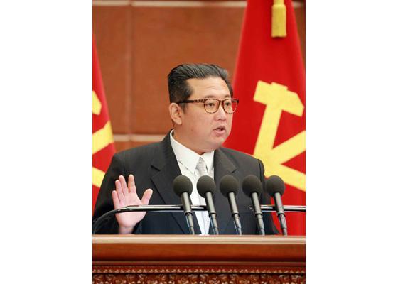  رئيس شؤون الدولة كيم جونغ وون على ضوء أزمة الوقاي